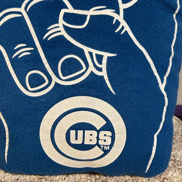 Vintage Chicago Cubs Fan Finger Pillow - Picture 6 of 6